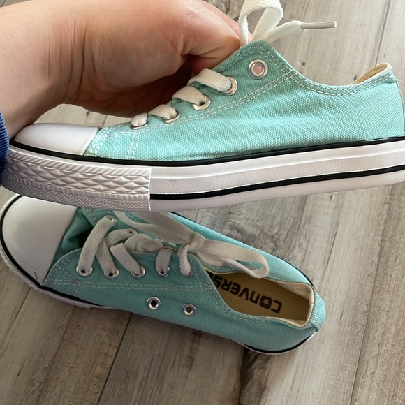 EUC Converse All Star Kids Sneakers Size 3 - Picture 5 of 9